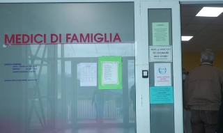 Medici di base contro la Asl Teramo: "50 rischiano il posto”