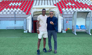 Il Teramo ingaggia Emmanuel Nanapere: biennale per il bomber nigeriano