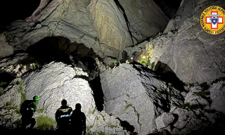 Alpinista ferito sul Corno Piccolo: complesso salvataggio notturno