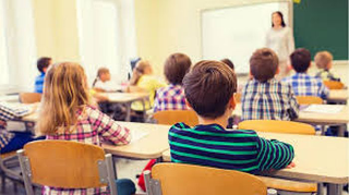 Martinsicuro, scuole riorganizzate: lezioni spostate e navette per gli alunni